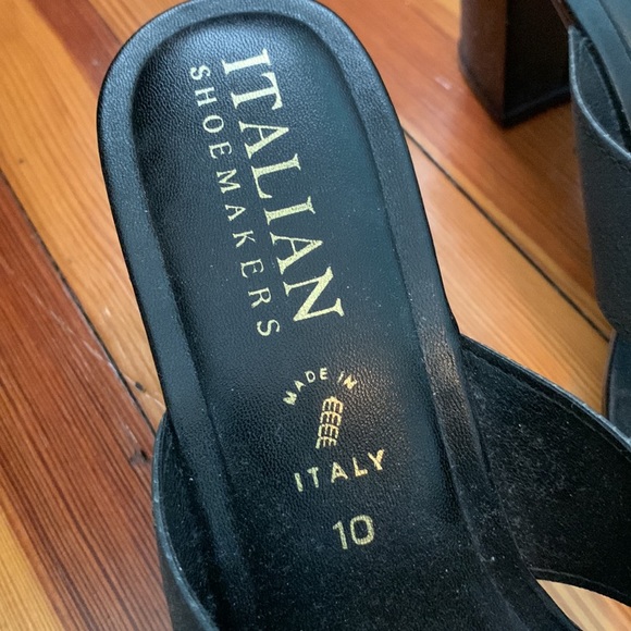 Heeled Sandals - Picture 2 of 3